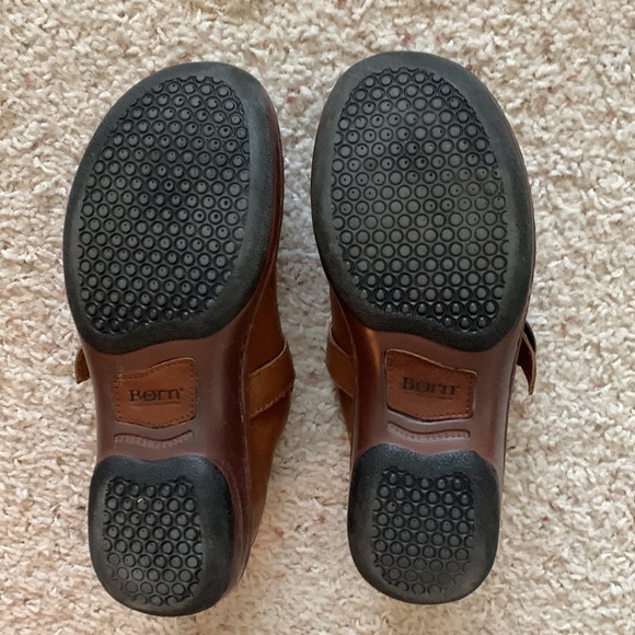 Born shoes, size 7 - Picture 3 of 3